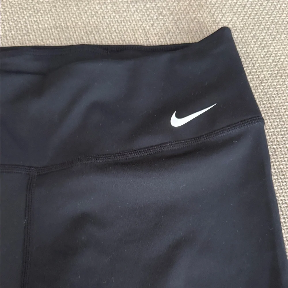 Nike Women's Black Biker Shorts Size M
